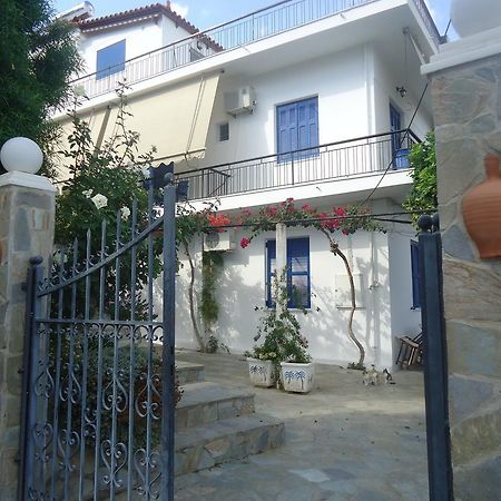 Villa Popi Méthana Zewnętrze zdjęcie