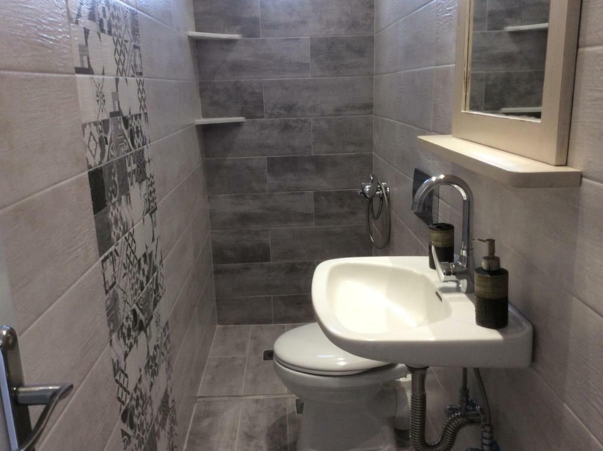 Villa Popi Méthana Zewnętrze zdjęcie